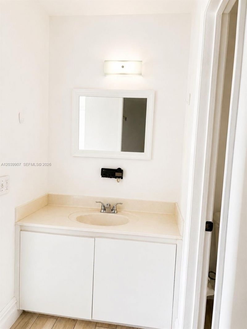 8851 NW 119th St, Unit 1206-1, Hialeah Gardens, FL 33018 Photo