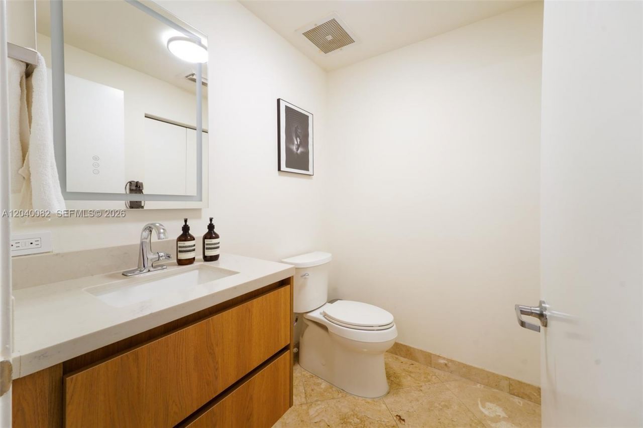 3470 E Coast Ave , Unit H1109, Miami, FL 33137 Photo