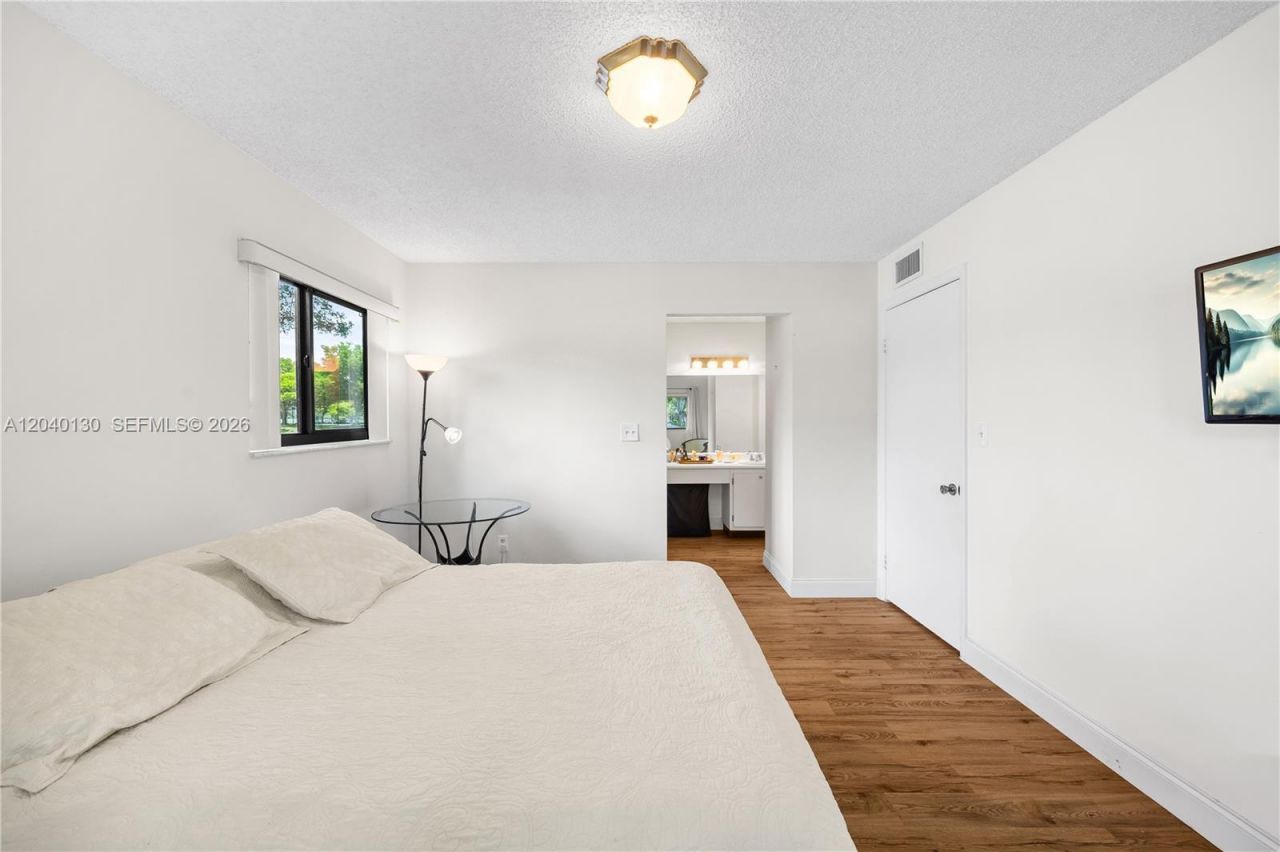 9999 N Belfort Cir , Unit 101, Tamarac, FL 33321 Photo