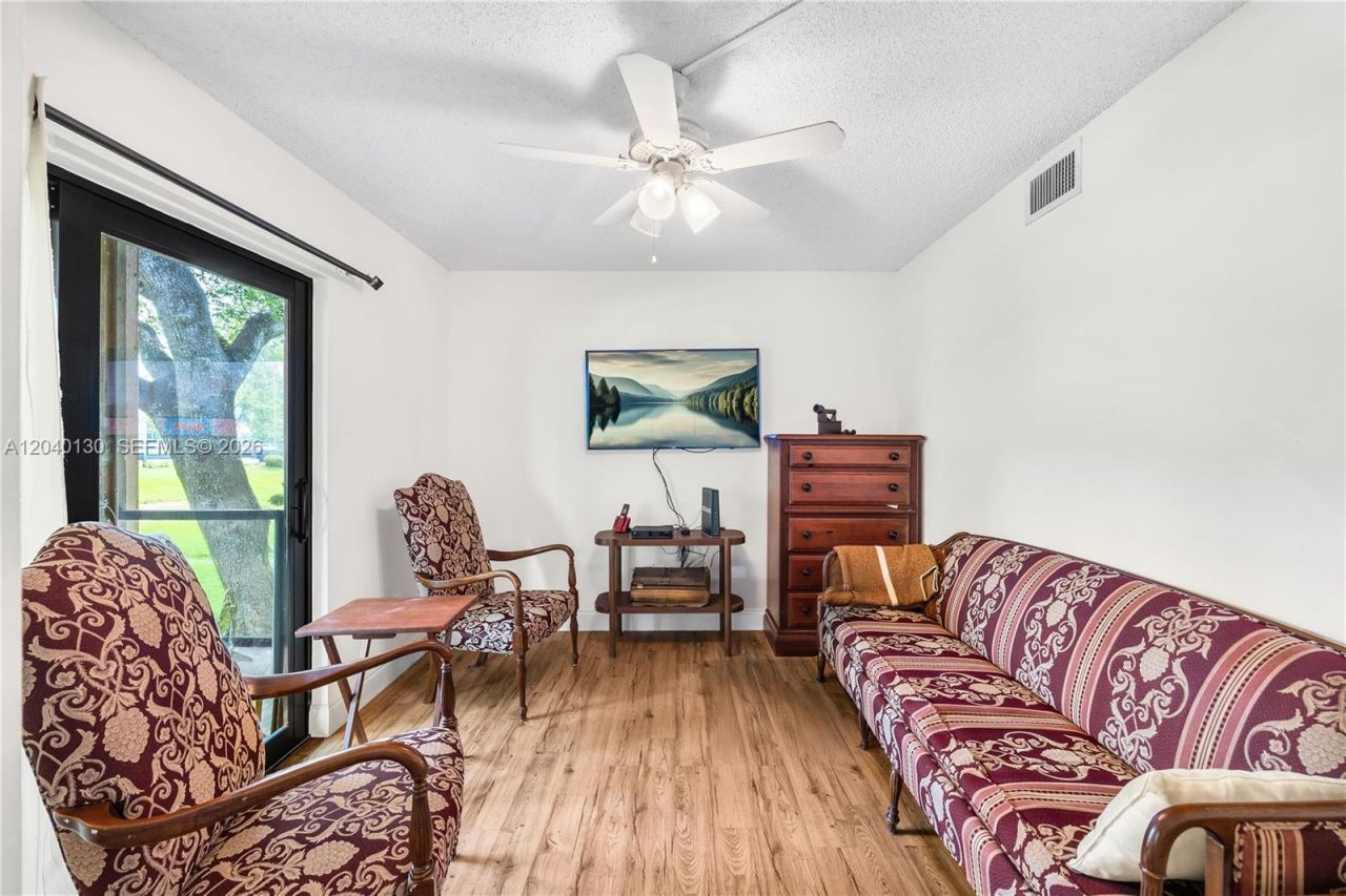 9999 N Belfort Cir , Unit 101, Tamarac, FL 33321 Photo