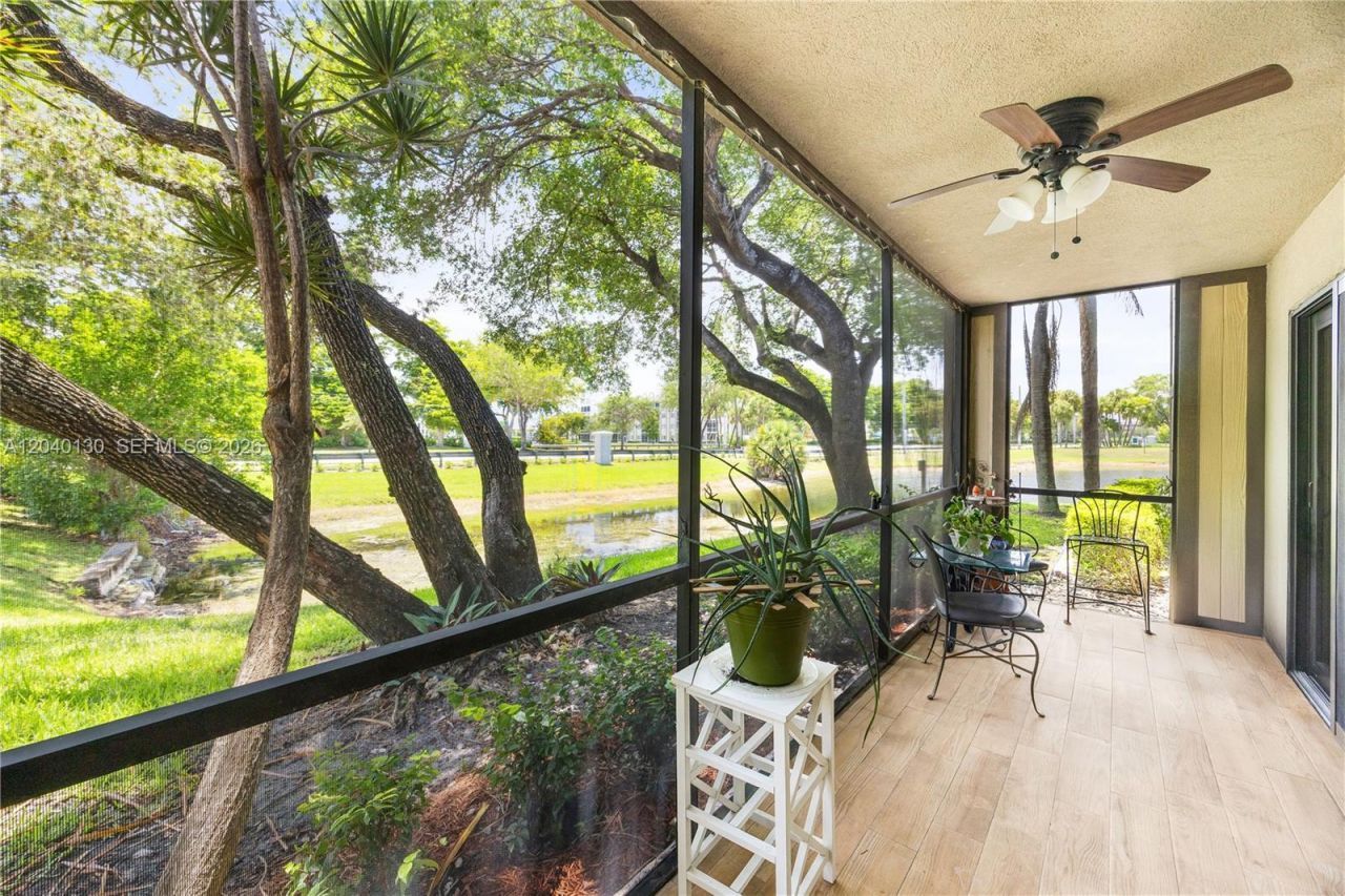 9999 N Belfort Cir , Unit 101, Tamarac, FL 33321 Photo