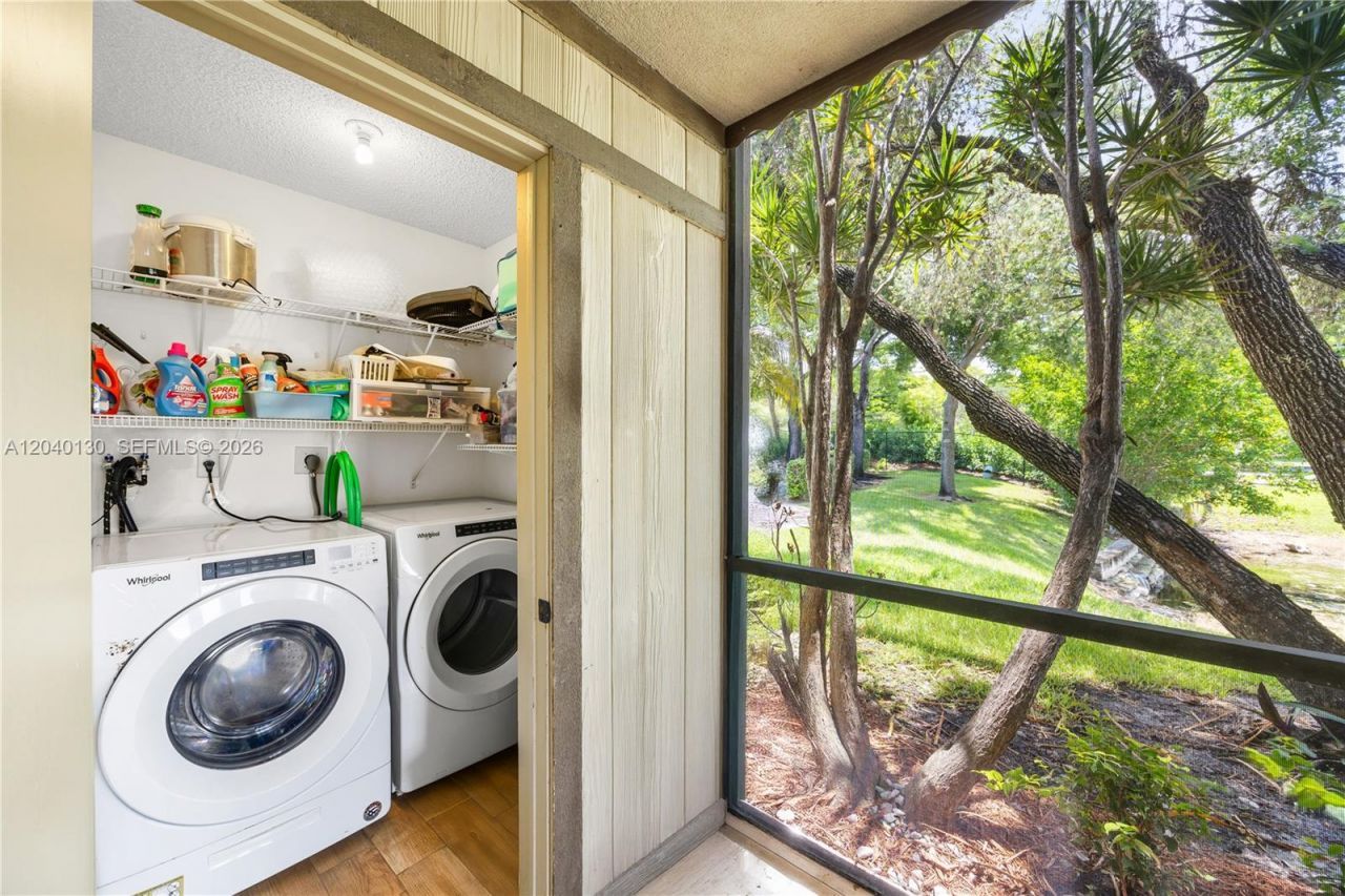 9999 N Belfort Cir , Unit 101, Tamarac, FL 33321 Photo