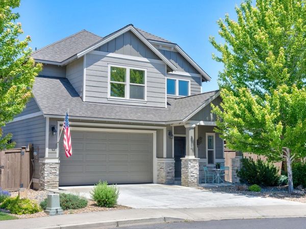 21394 NE Nolan Court, Bend, OR 97701