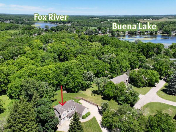 30906 Pleasant View Dr, Waterford, WI 53185