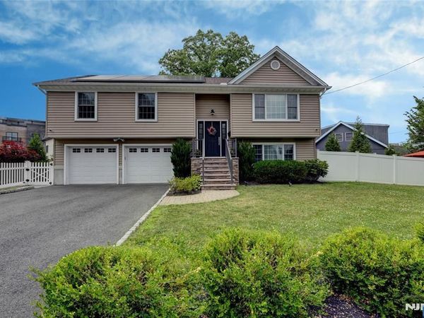 41 Strickland Avenue, LITTLE FALLS, NJ 07424
