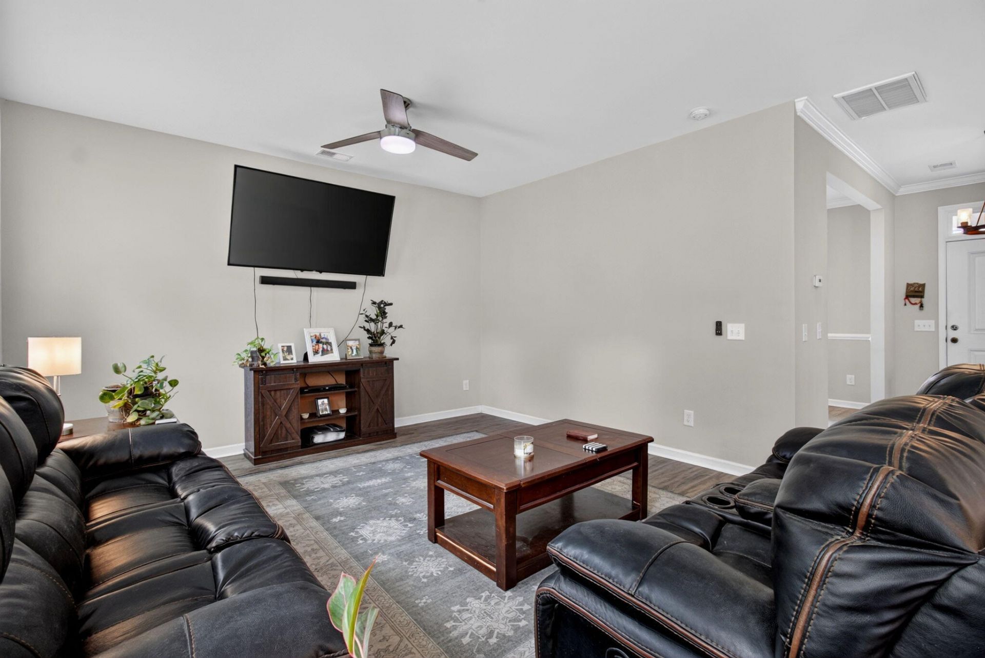 8650 Sentry Circle Photo 14