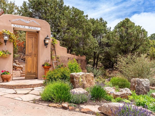 8 San Juan Ranch, Santa Fe, NM 87506