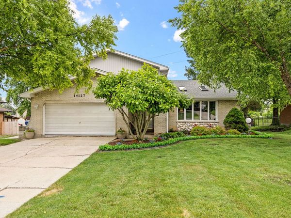 14127 Pheasant Lane, Orland Park, IL 60467