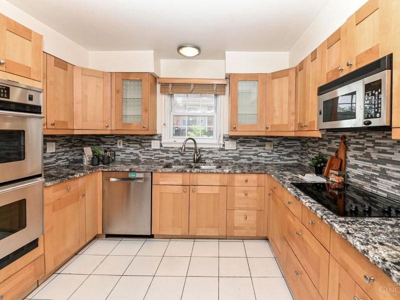 854 Rue De La Paix, Unit B1, Cincinnati, OH 45220 Photo 15