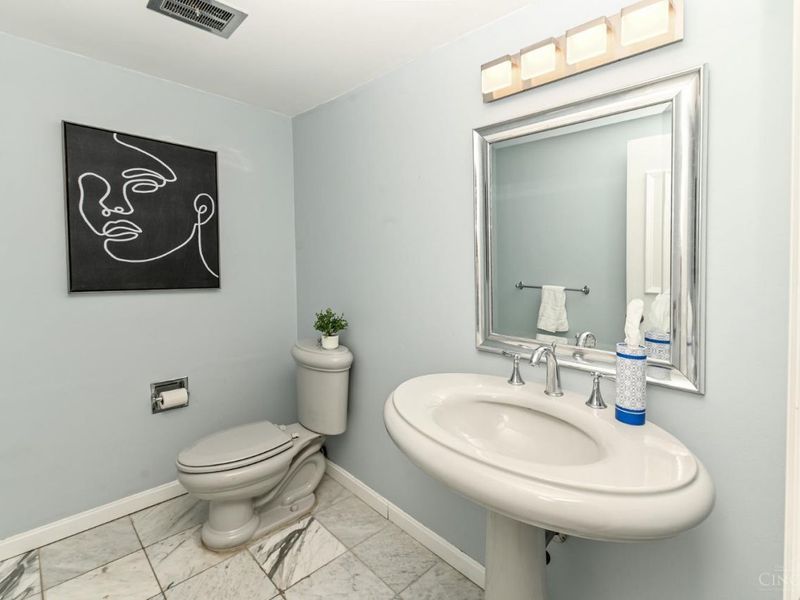 854 Rue De La Paix, Unit B1, Cincinnati, OH 45220 Photo 18