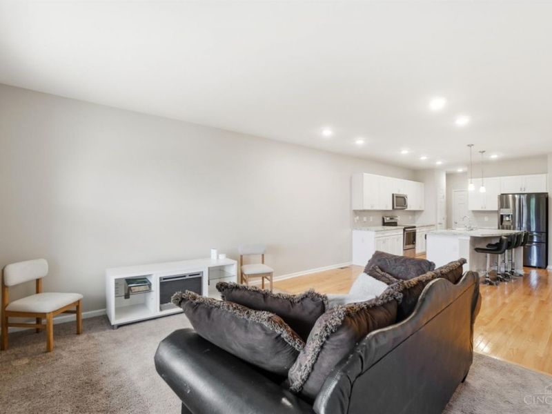 924 Valleywatch Drive, Springfield Twp., OH 45231 Photo 12