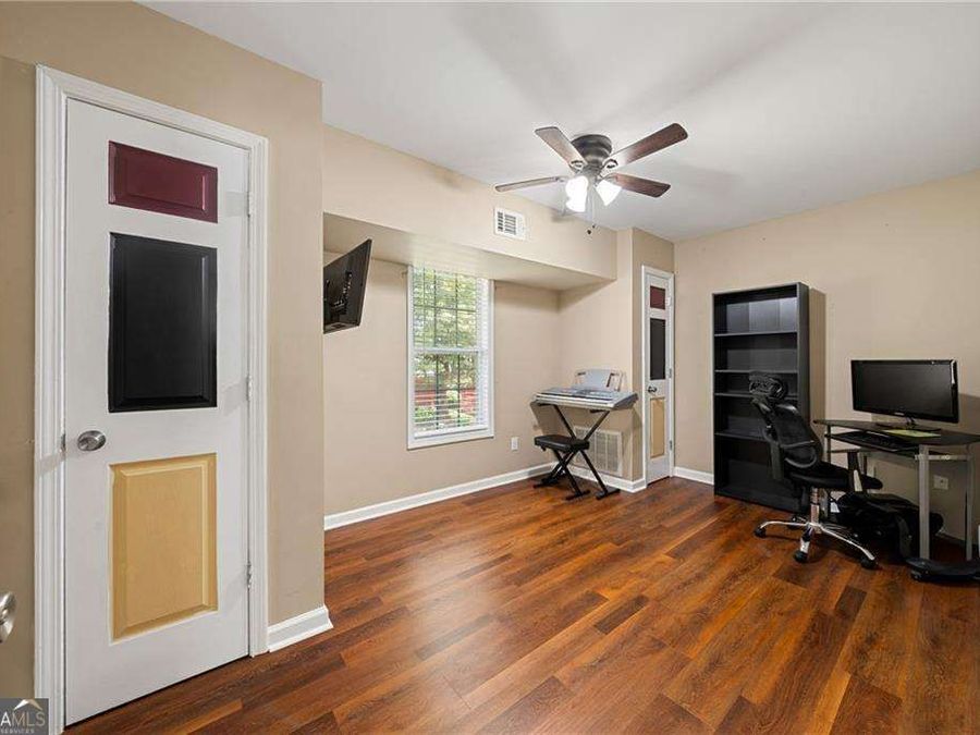 Property Image 31