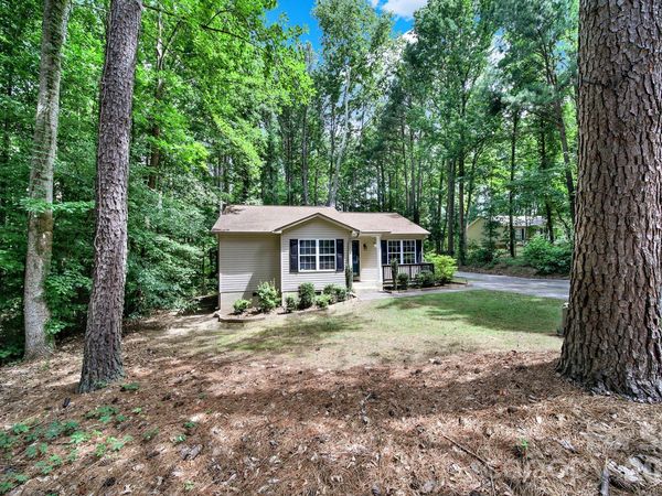 123 Greentree Drive , Mooresville, NC 28117