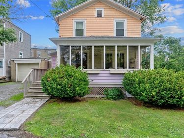 102 W Elm Street, Fayetteville, NY 13066