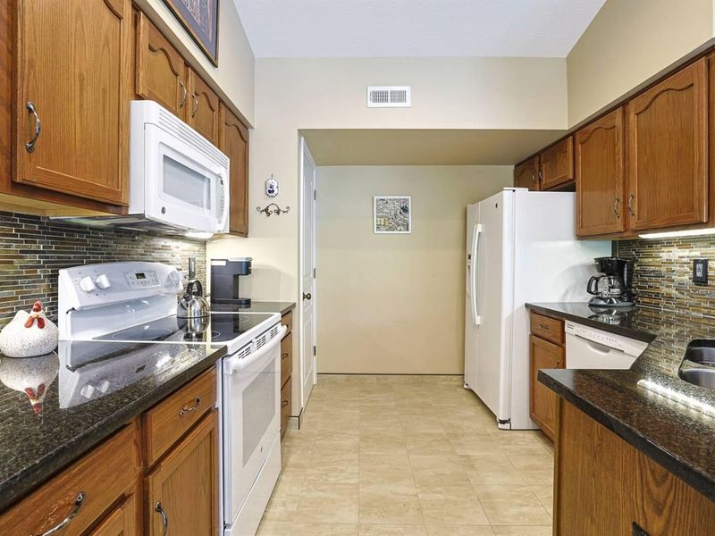 2115 Clareglen Drive, Unit 302, Crescent Springs, KY 41017 Photo 13