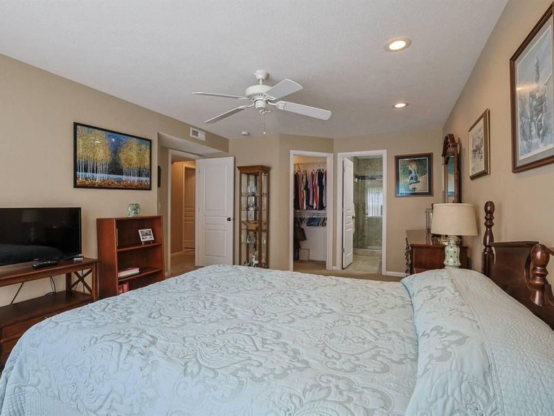 2115 Clareglen Drive, Unit 302, Crescent Springs, KY 41017 Photo 17