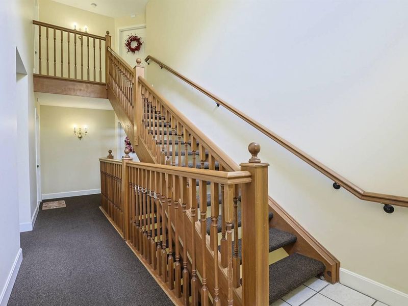 2115 Clareglen Drive, Unit 302, Crescent Springs, KY 41017 Photo 33