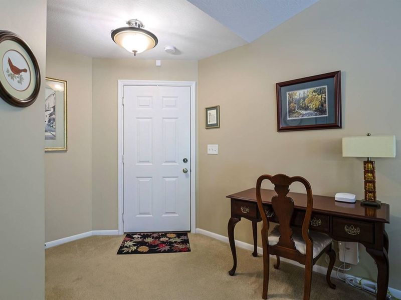 2115 Clareglen Drive, Unit 302, Crescent Springs, KY 41017 Photo 4
