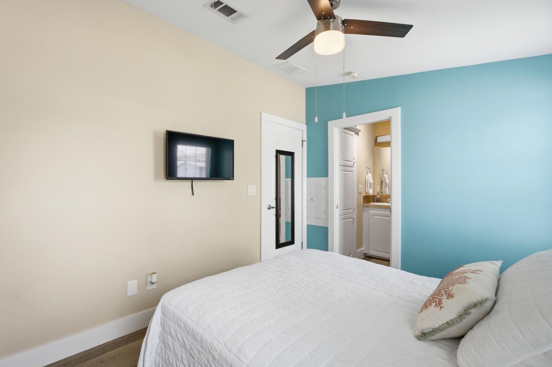 166 Nettles Boulevard, Jensen Beach, FL 34957 Photo