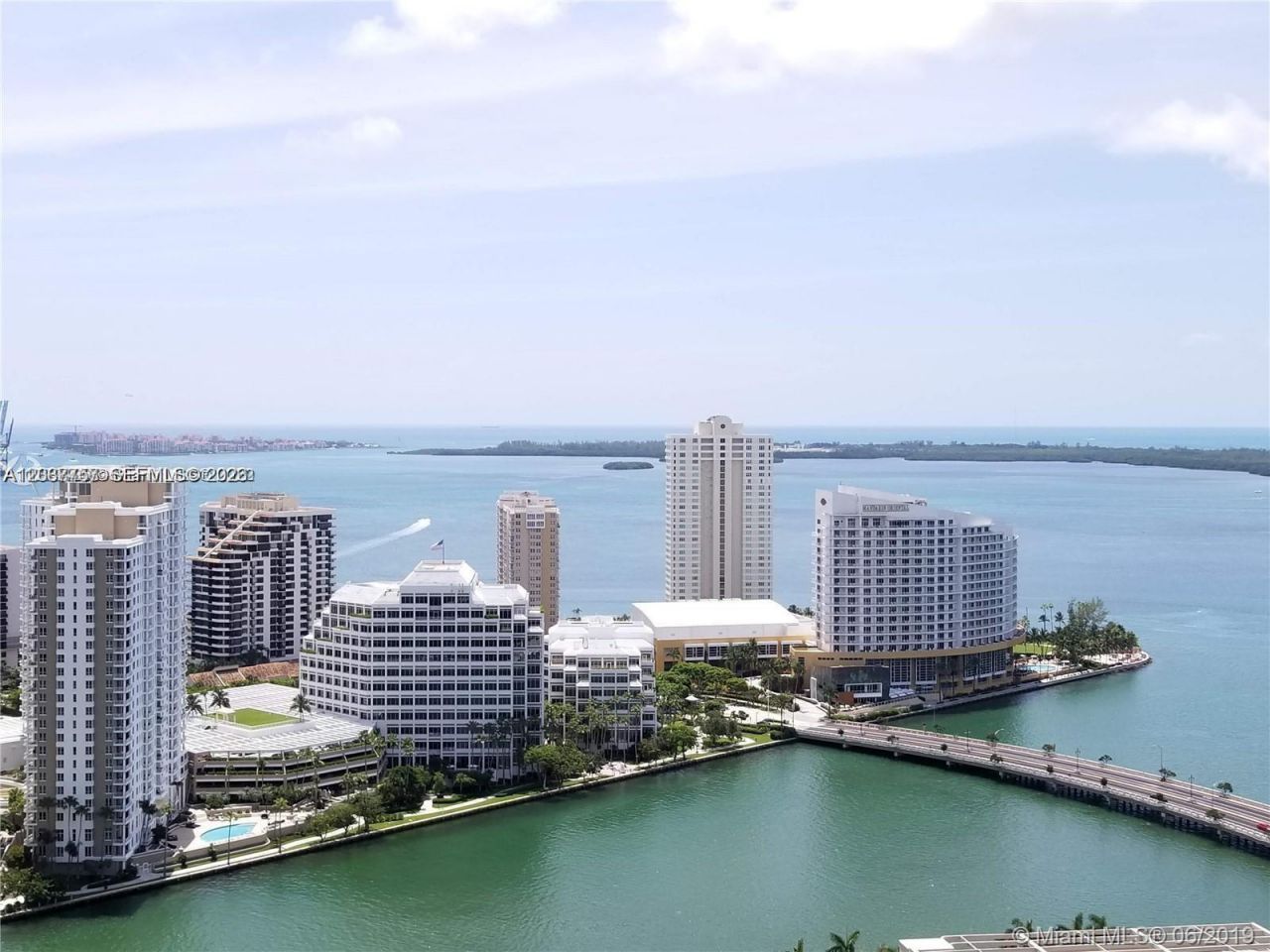 500 Brickell Ave , Unit 2102, Miami, FL 33131 Photo
