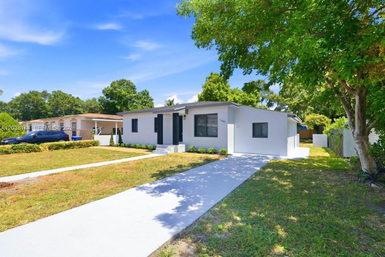 1480 NE 150th St , Miami, FL 33161 Photo