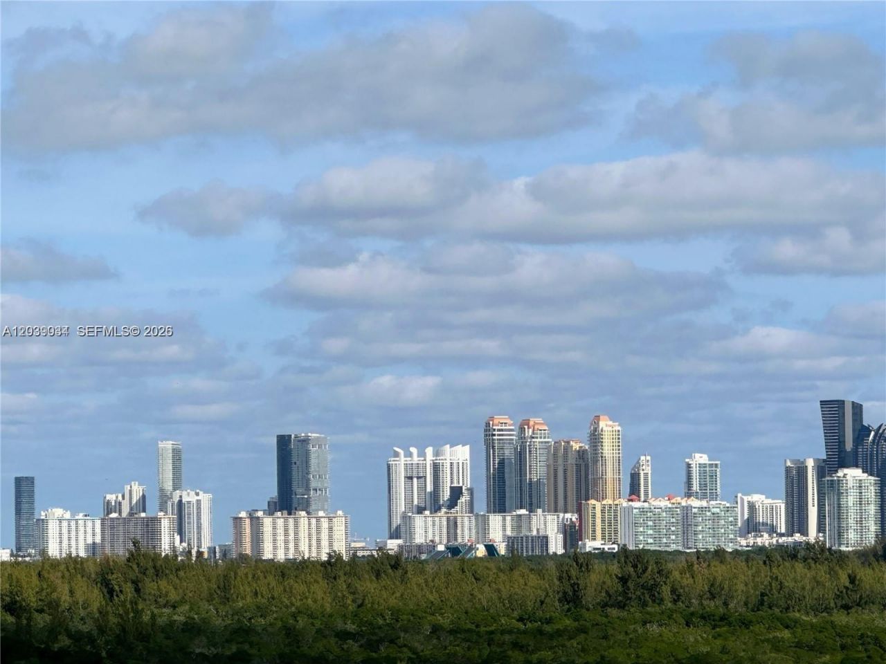 2350 NE 135th St , Unit 1501, North Miami, FL 33181 Photo