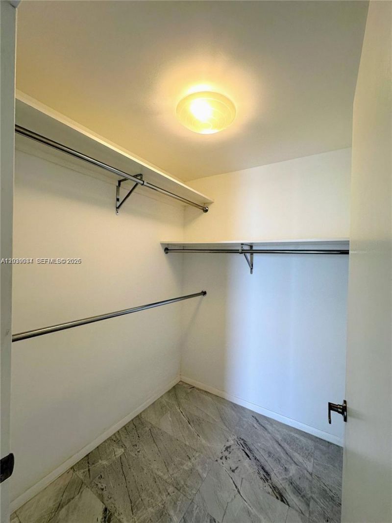 2350 NE 135th St , Unit 1501, North Miami, FL 33181 Photo
