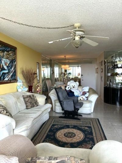 2500 NE 135th St , Unit C611, North Miami, FL 33181 Photo