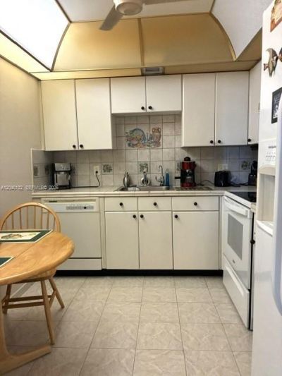 2500 NE 135th St , Unit C611, North Miami, FL 33181 Photo