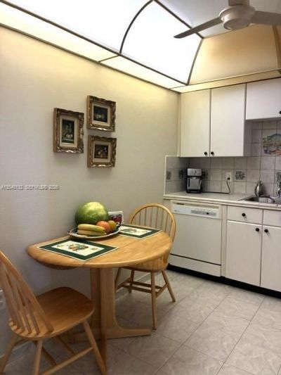 2500 NE 135th St , Unit C611, North Miami, FL 33181 Photo