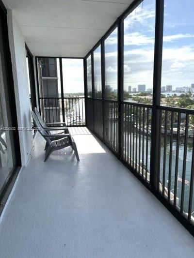 2500 NE 135th St , Unit C611, North Miami, FL 33181 Photo