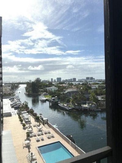 2500 NE 135th St , Unit C611, North Miami, FL 33181 Photo