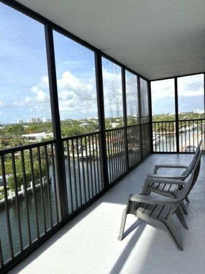 2500 NE 135th St , Unit C611, North Miami, FL 33181 Photo