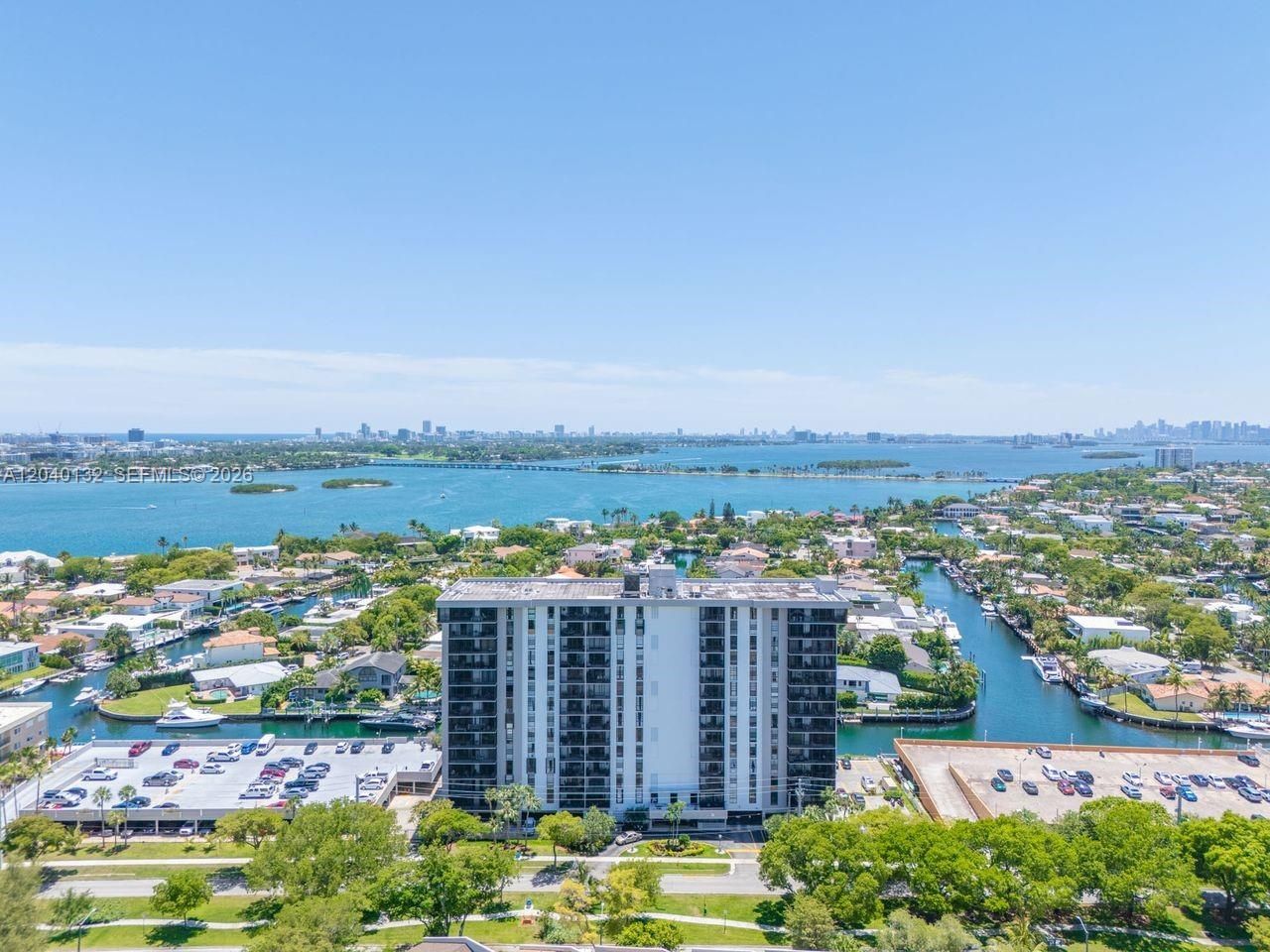 2500 NE 135th St , Unit C611, North Miami, FL 33181 Photo