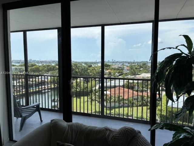 2500 NE 135th St , Unit C611, North Miami, FL 33181 Photo