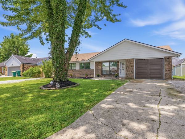 234 Meadow Lane , Plainfield, IN 46168