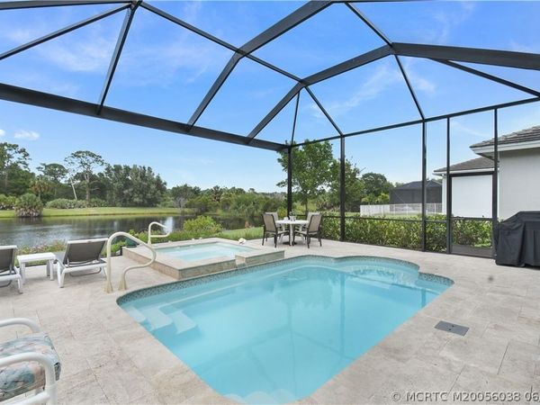 208 SE Via Tirso, Port St Lucie, FL 34952