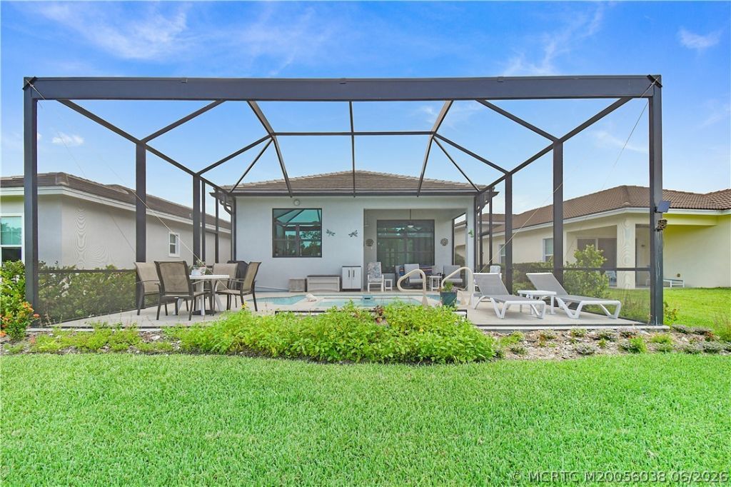208 SE Via Tirso, Port Saint Lucie, FL 34952 Photo