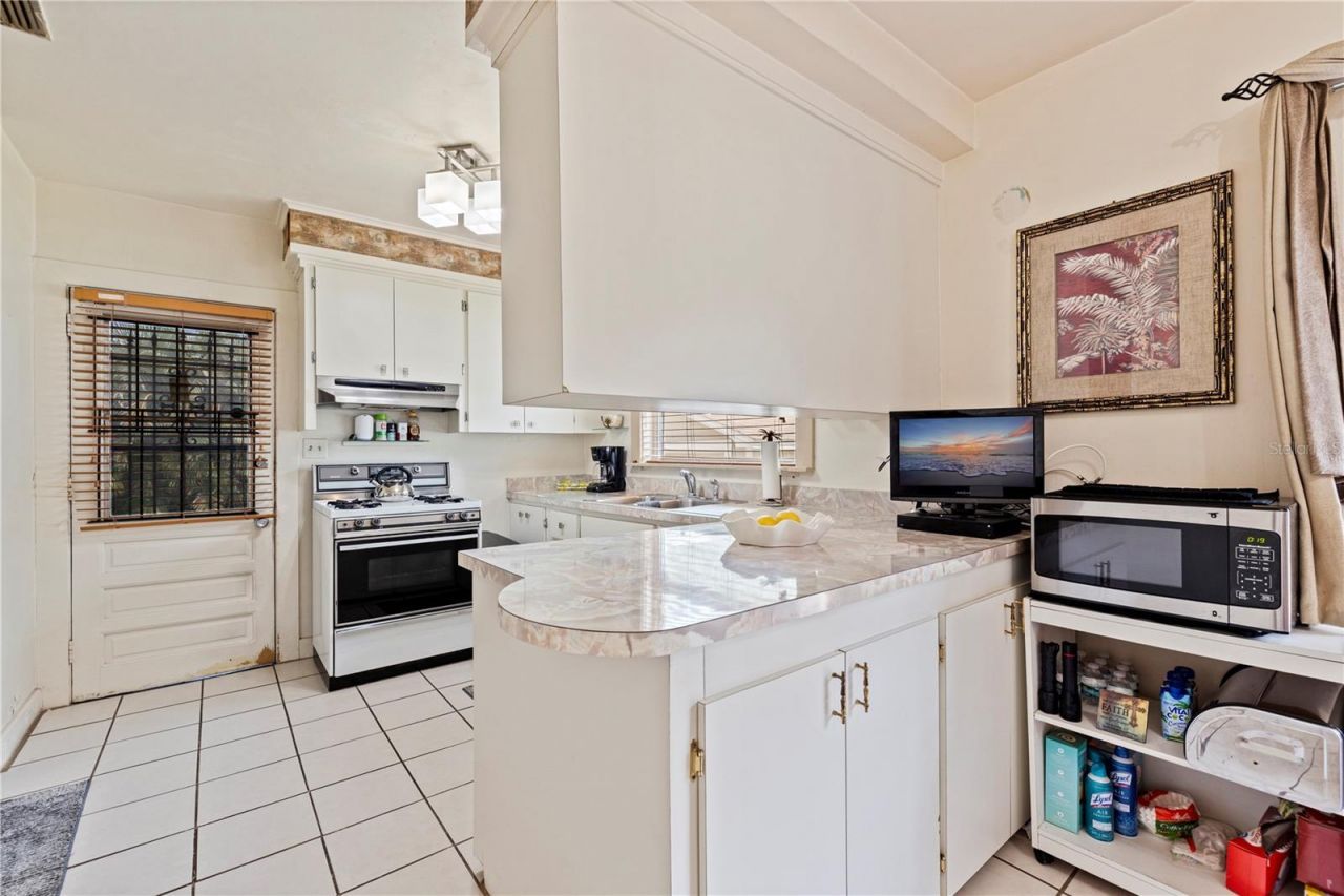 726 17th Avenue S, Saint Petersburg, FL 33701 Photo