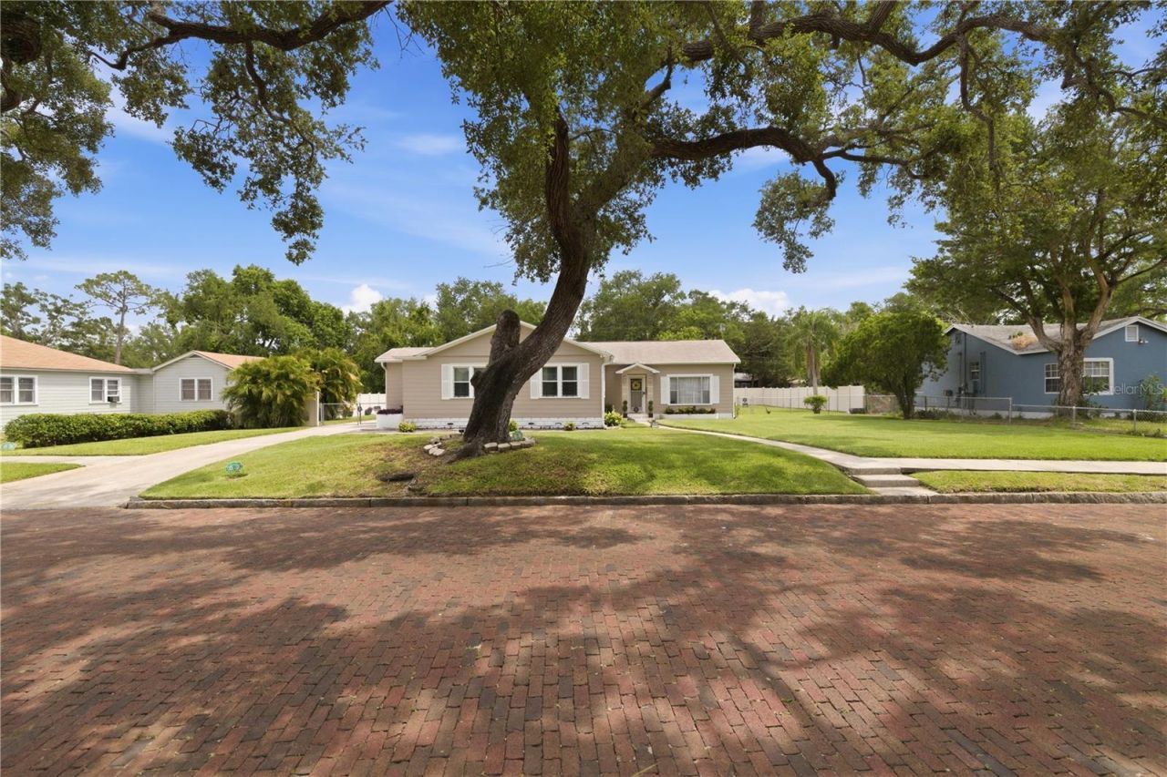 726 17th Avenue S, Saint Petersburg, FL 33701 Photo