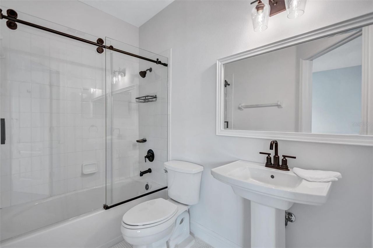 11908 Meridian Point Drive, Tampa, FL 33626 Photo
