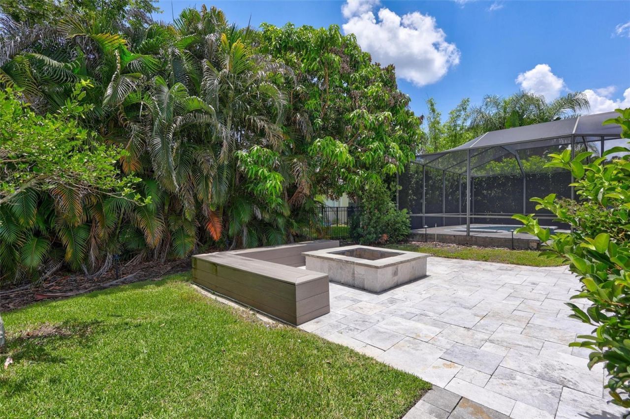 11908 Meridian Point Drive, Tampa, FL 33626 Photo
