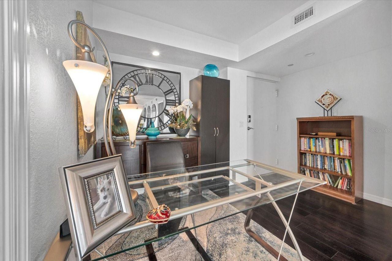 1120 N Shore Drive Ne, Unit 802, Saint Petersburg, FL 33701 Photo