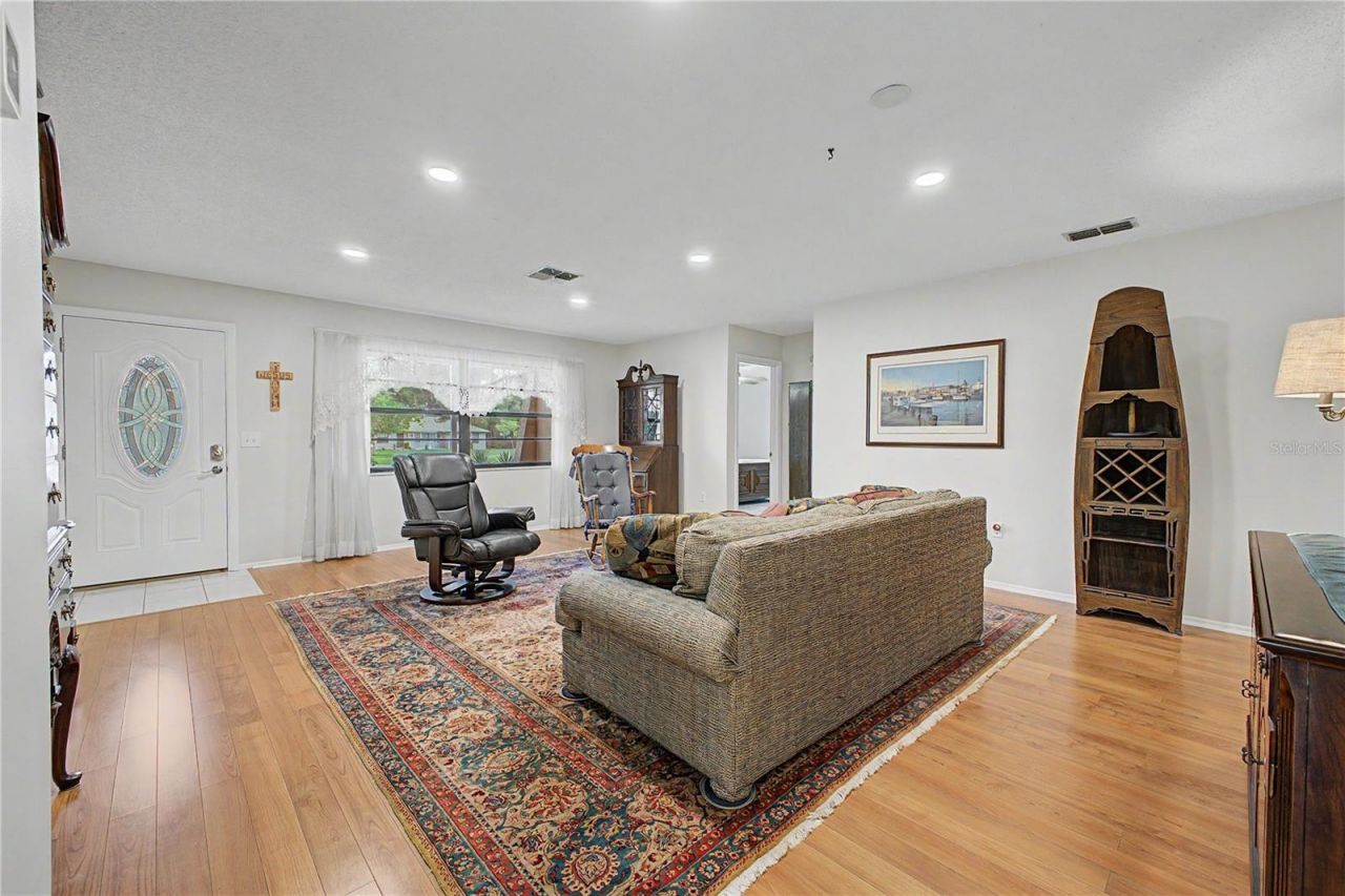 8270 Sycamore Drive, New Port Richey, FL 34654 Photo