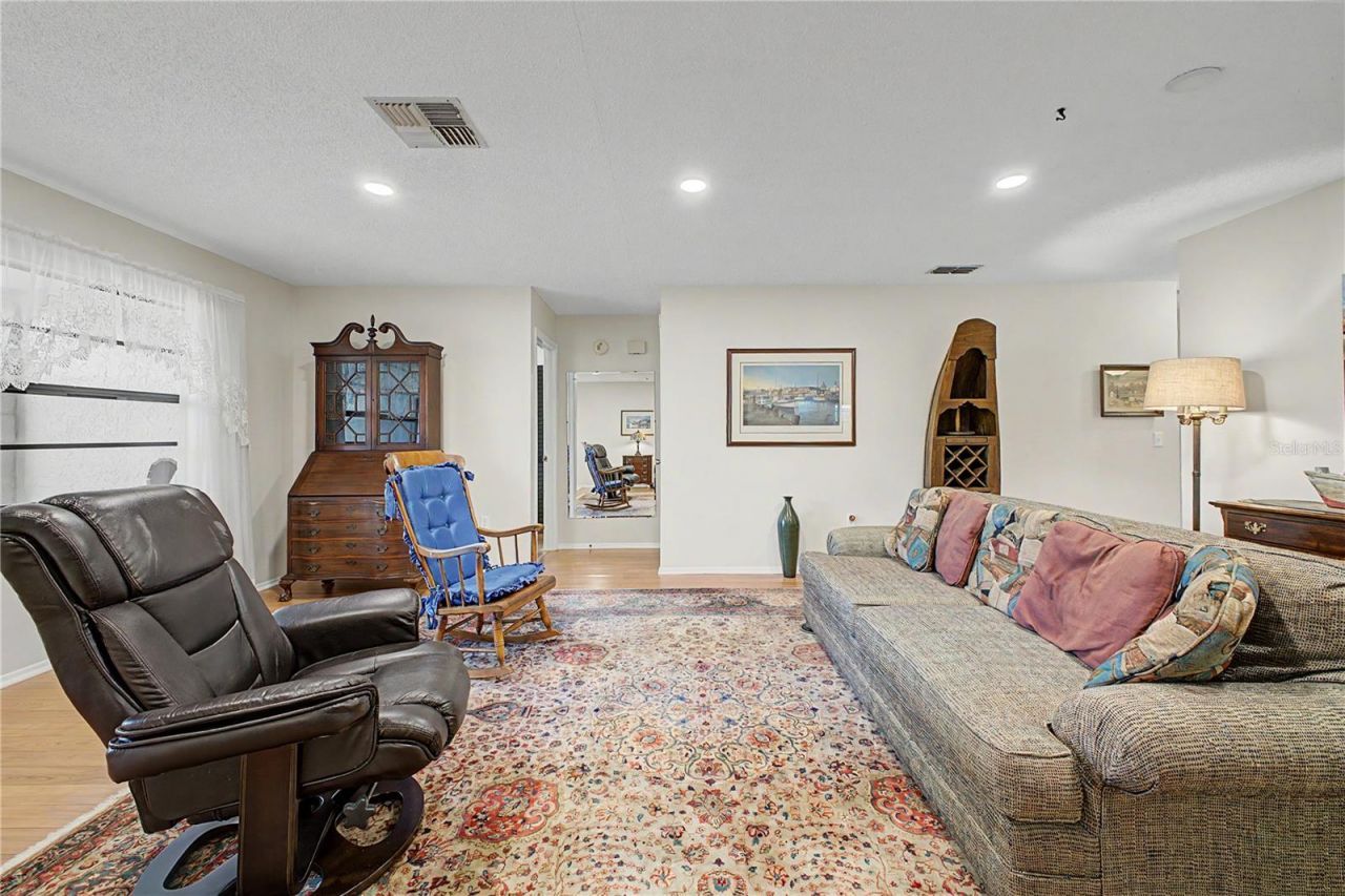 8270 Sycamore Drive, New Port Richey, FL 34654 Photo