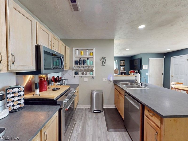9552 Cloverleaf Road, Windham, OH 44288 Photo 8