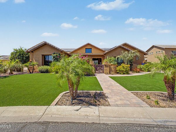 4122 W ORAIBI Drive, Glendale, AZ 85308