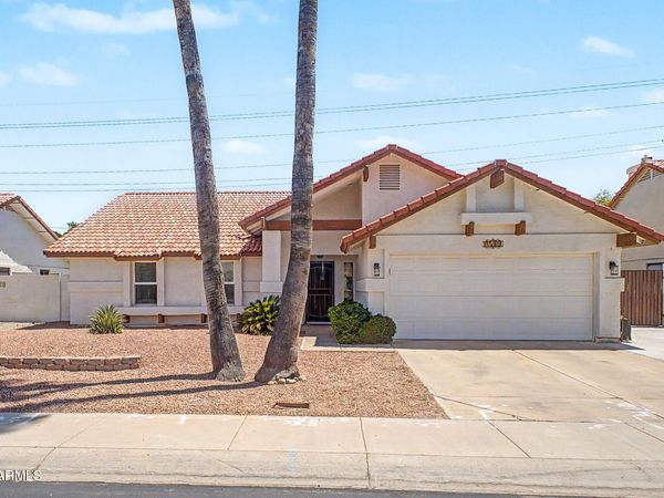 7519 W MCRAE Way, Glendale, AZ 85308
