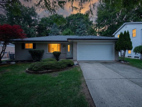 212 Charterhouse Drive, Canton, MI 48188