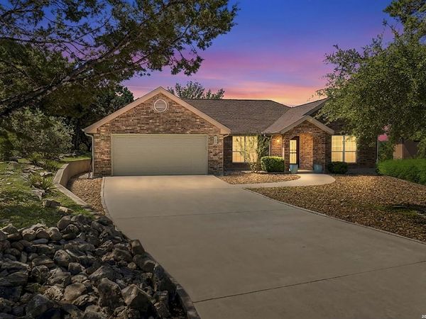145 Schlamp Bay, Canyon Lake, TX 78133